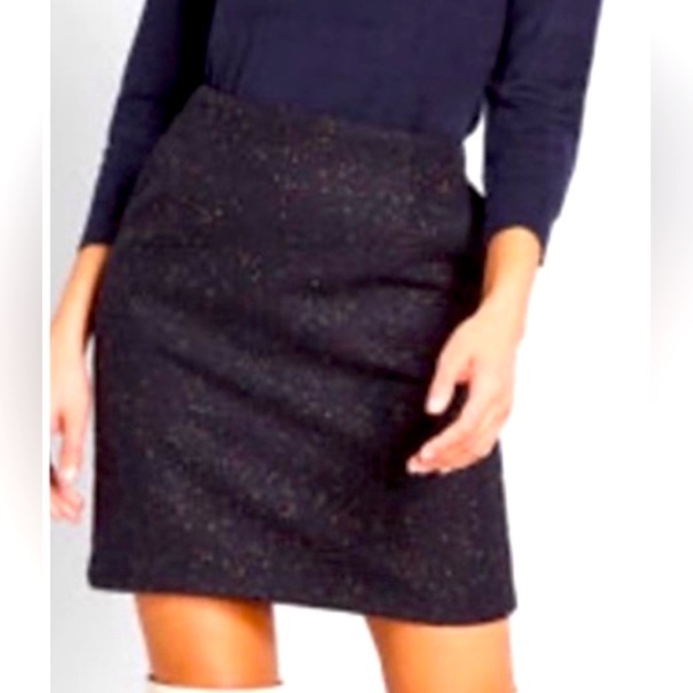 ModCloth speckled polyester/wool blend fully lined skirt with darts and zipper